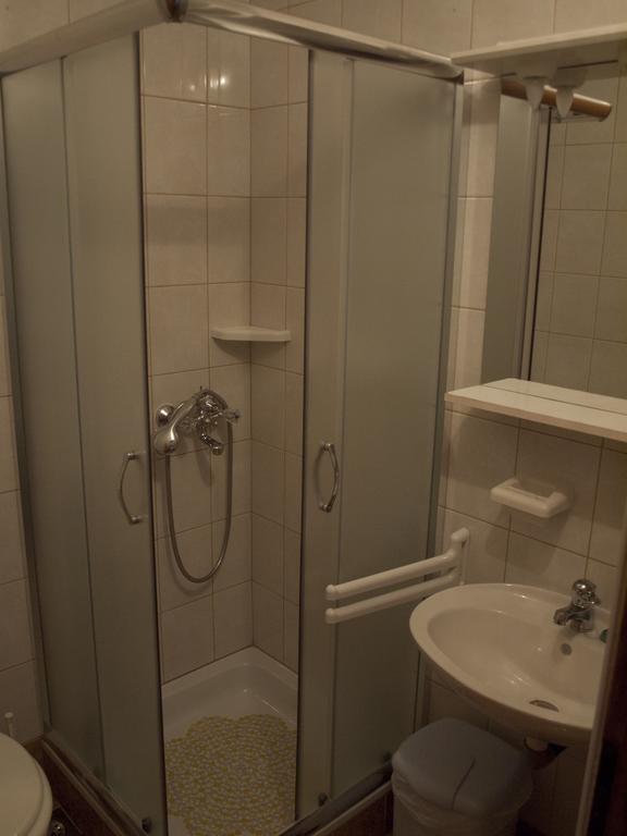 Apartmani Stefanija Vir Exteriér fotografie
